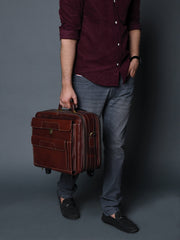 Wanderer Leather Trolly Suitcase Bag.